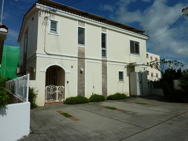 Okinawa Tomiya Housing